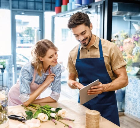 Casa analisando compras juntos